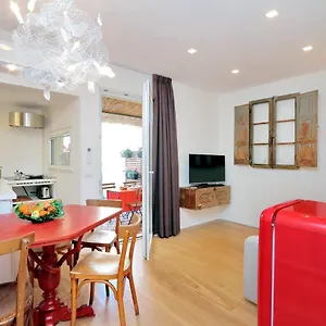 Colosseum Stylish Apartment